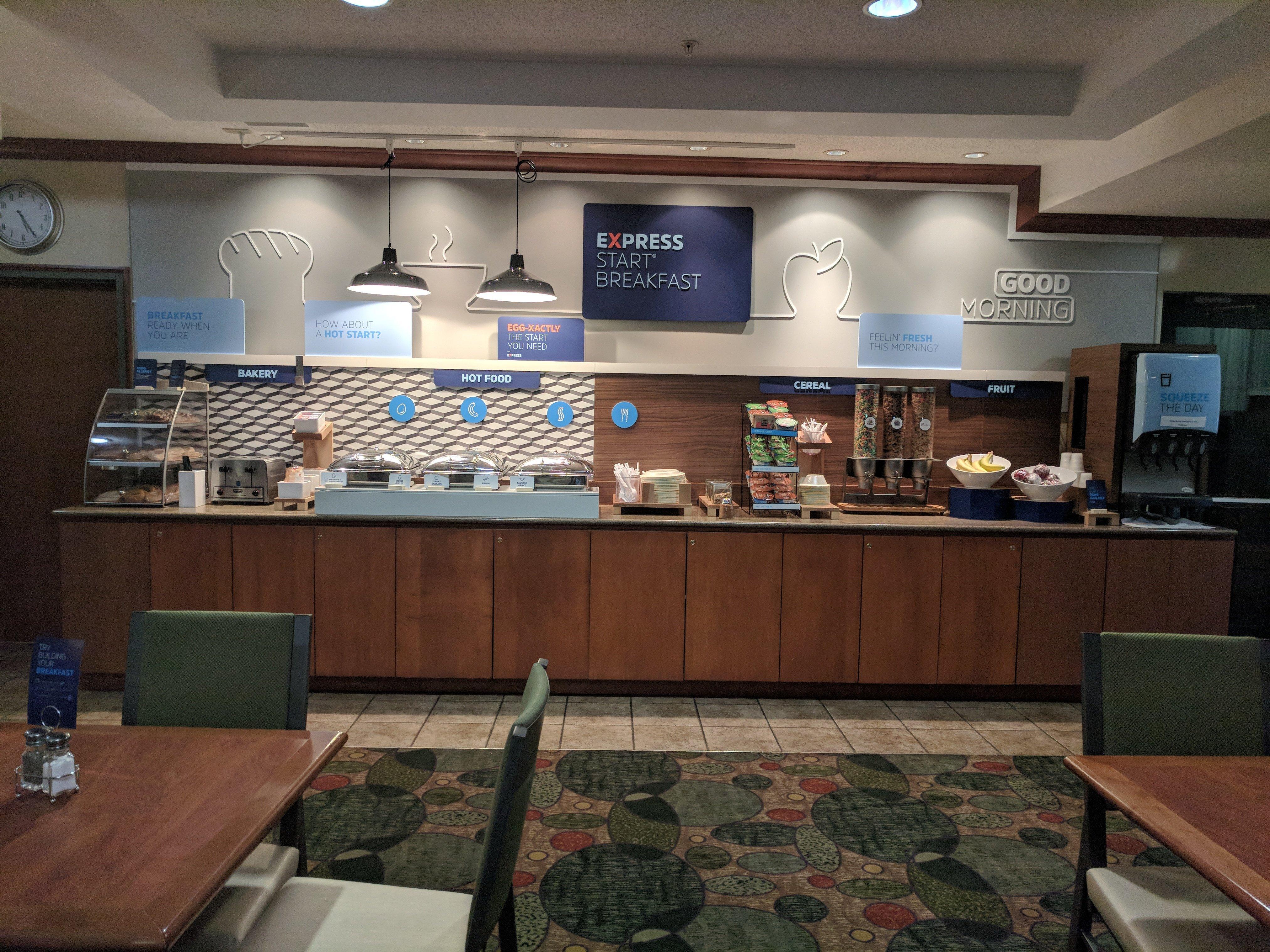 Holiday City Holiday Inn Express Hotel & Suites Bryan-Montpelier By Ihg מראה חיצוני תמונה