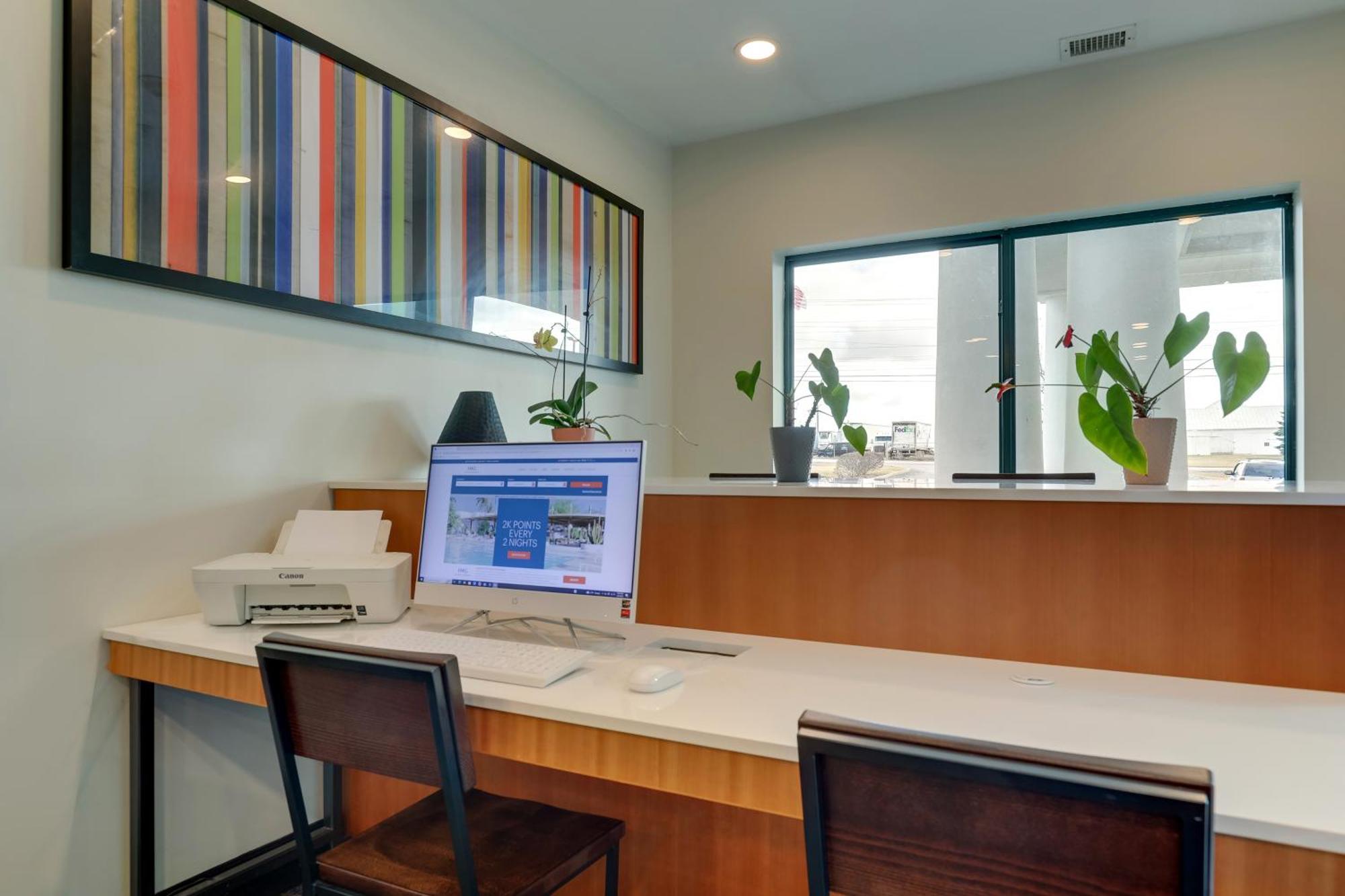 Holiday City Holiday Inn Express Hotel & Suites Bryan-Montpelier By Ihg מראה חיצוני תמונה