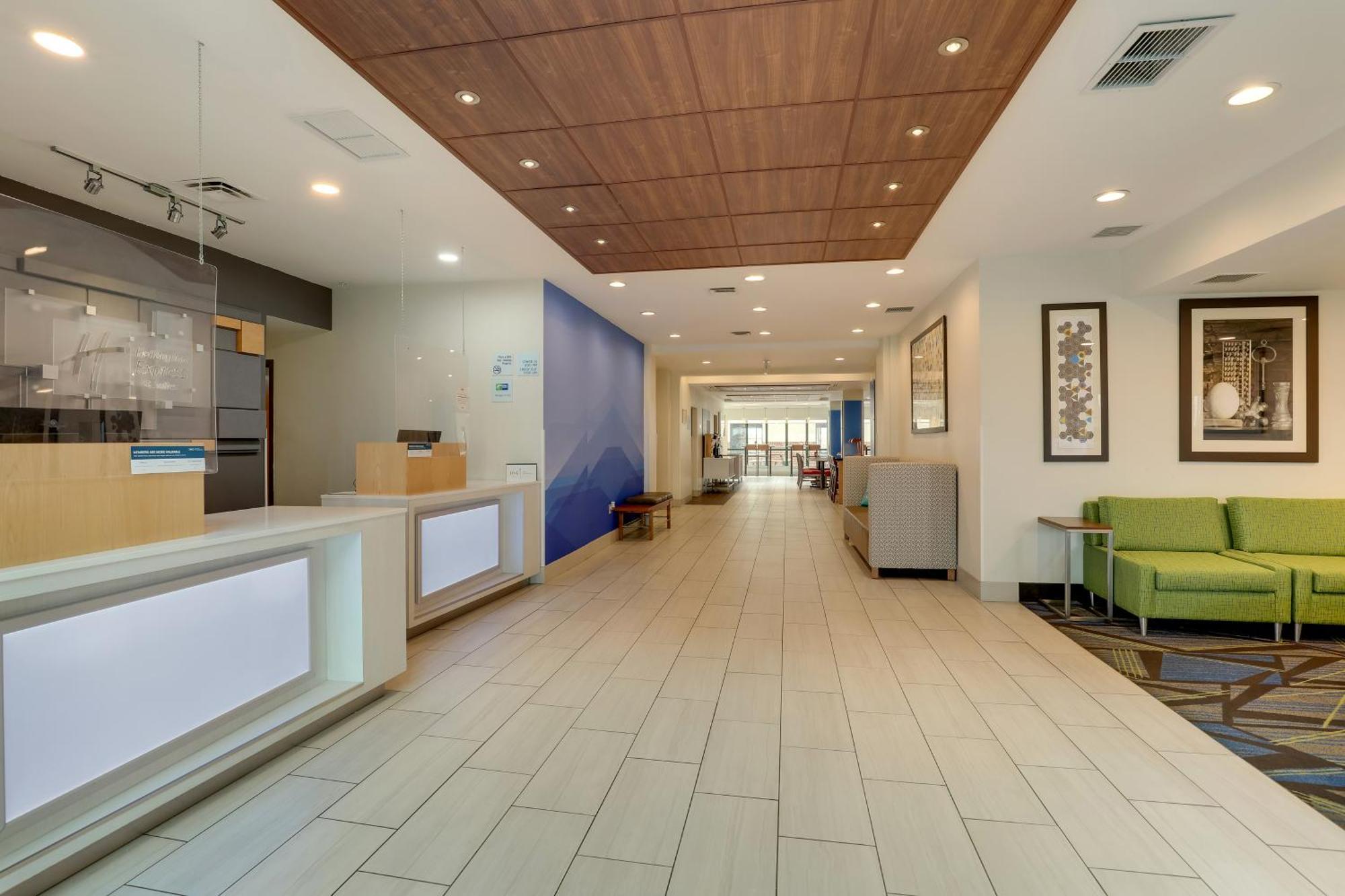 Holiday City Holiday Inn Express Hotel & Suites Bryan-Montpelier By Ihg מראה חיצוני תמונה