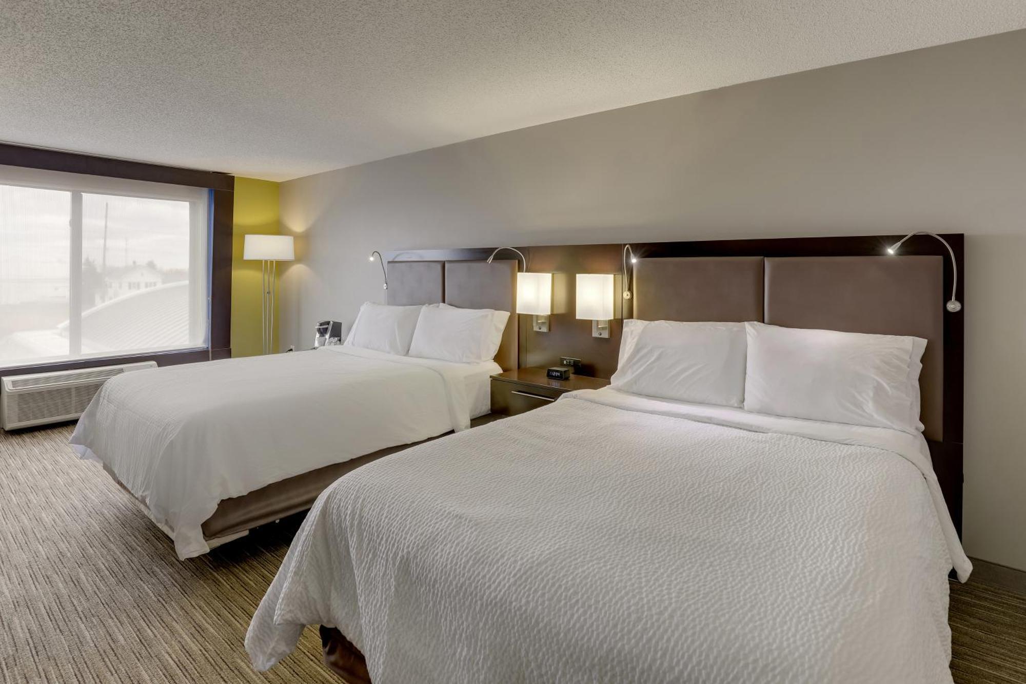 Holiday City Holiday Inn Express Hotel & Suites Bryan-Montpelier By Ihg מראה חיצוני תמונה