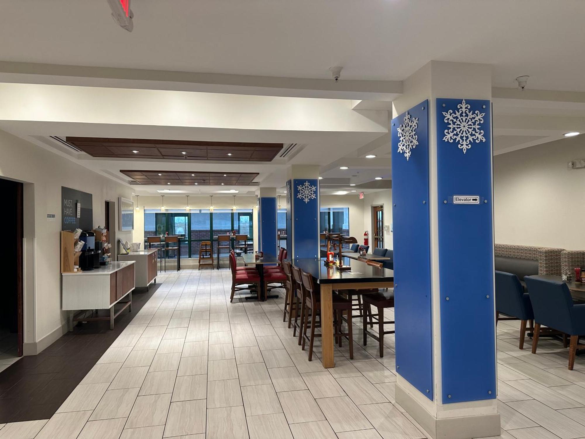 Holiday City Holiday Inn Express Hotel & Suites Bryan-Montpelier By Ihg מראה חיצוני תמונה