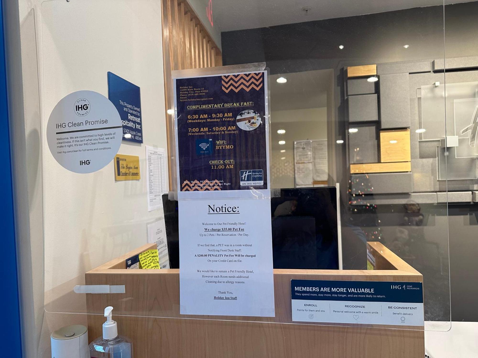 Holiday City Holiday Inn Express Hotel & Suites Bryan-Montpelier By Ihg מראה חיצוני תמונה