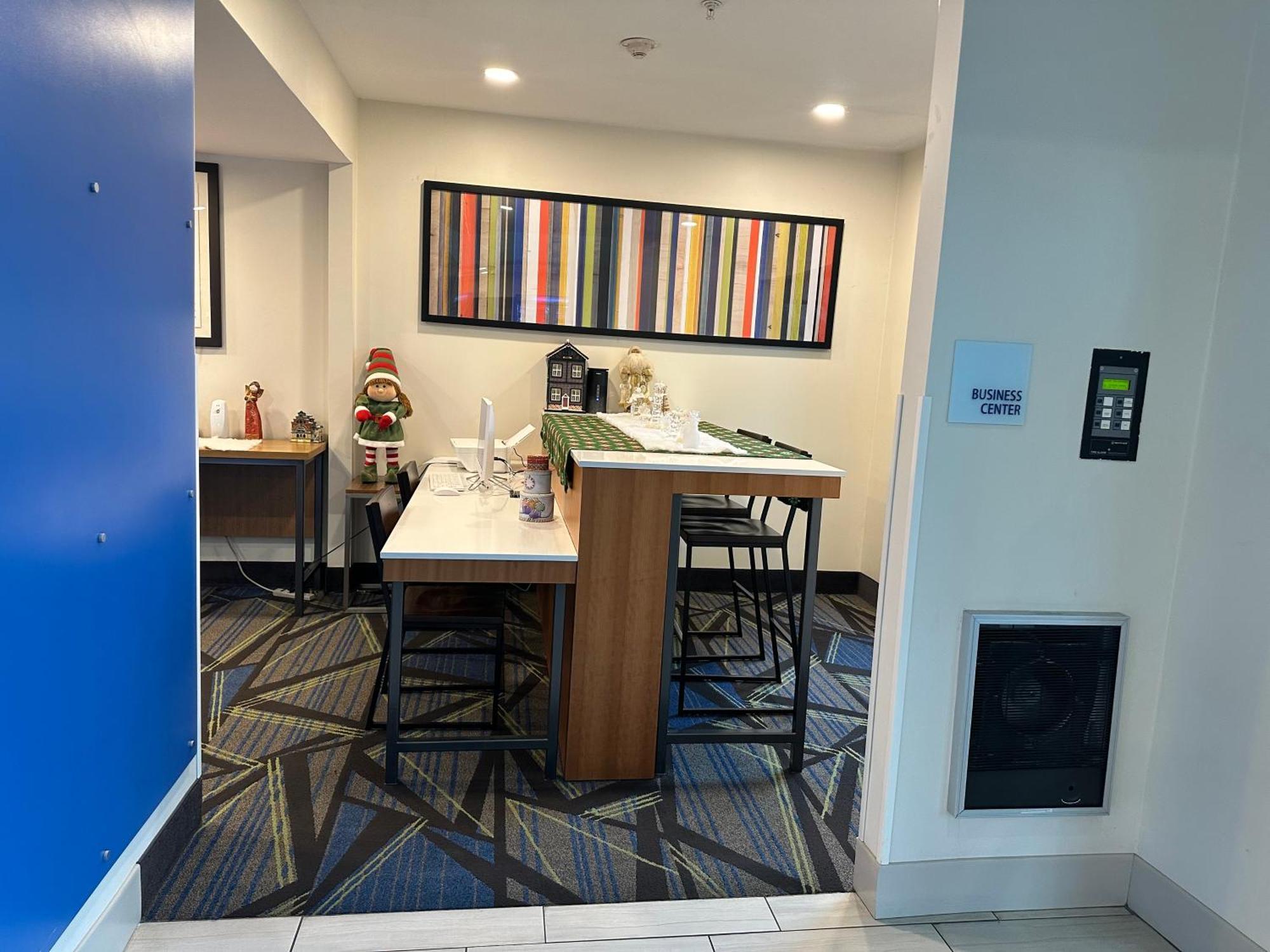 Holiday City Holiday Inn Express Hotel & Suites Bryan-Montpelier By Ihg מראה חיצוני תמונה