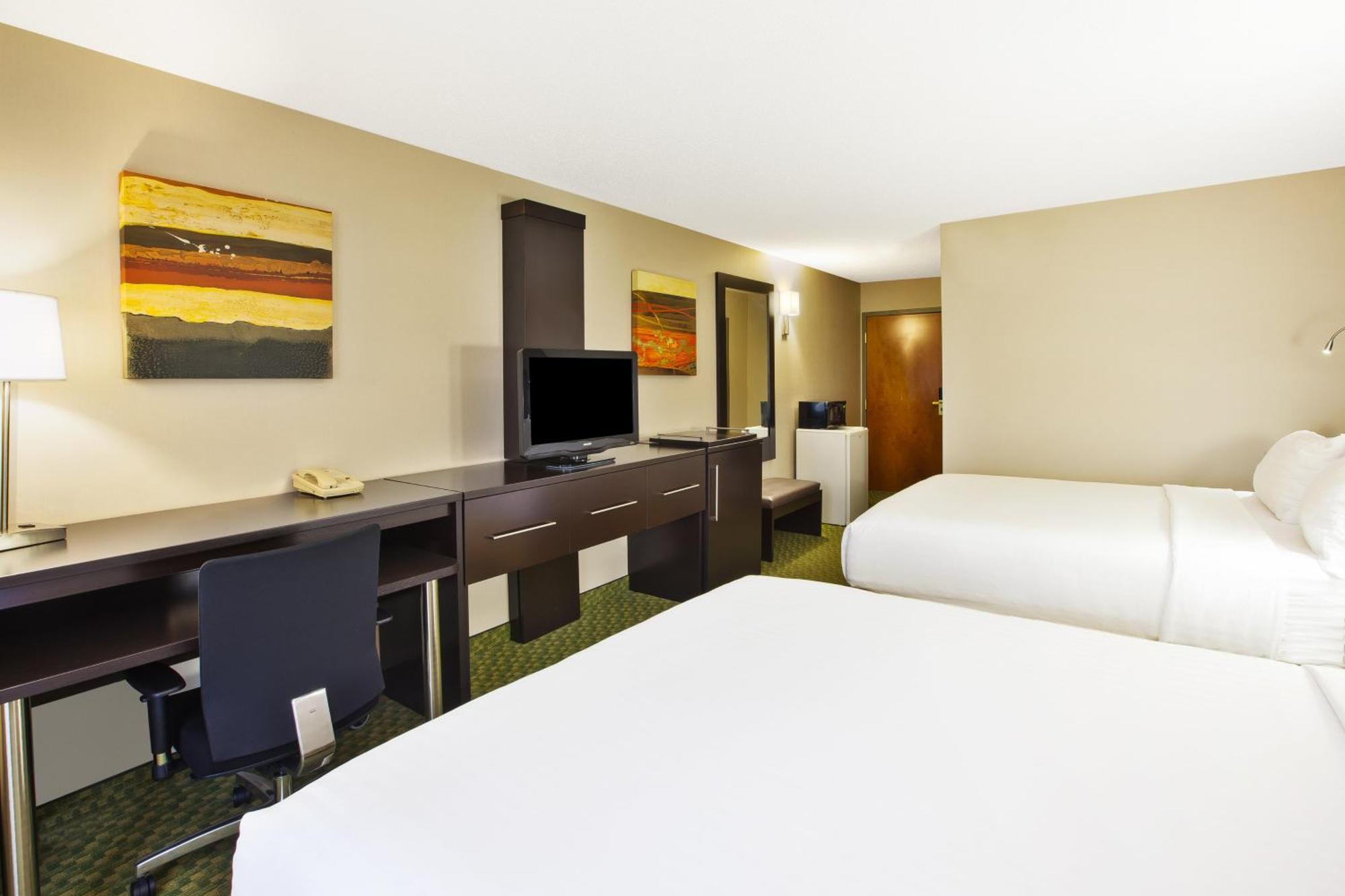 Holiday City Holiday Inn Express Hotel & Suites Bryan-Montpelier By Ihg מראה חיצוני תמונה